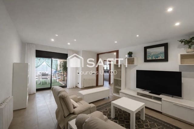 3 bedroom Villa for sale in Vilacolum, Torroella de Fluvià with pool garage - € 499,000 (Ref: 9543424)