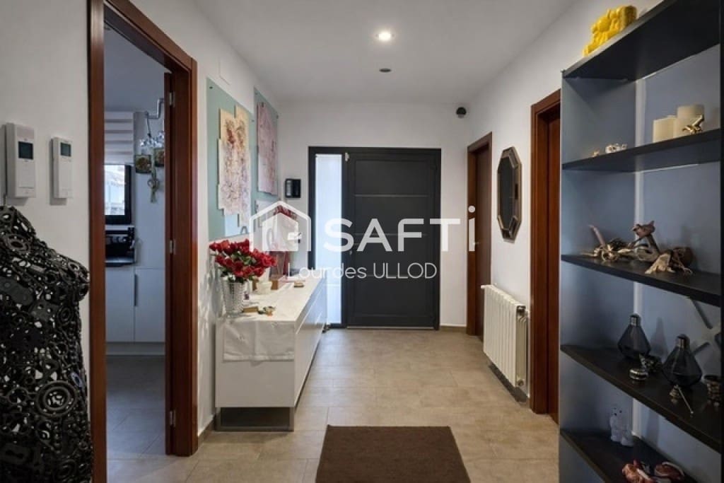 3 bedroom Villa for sale in Torroella de Fluvia with pool garage - € 499,000 (Ref: 9543424)