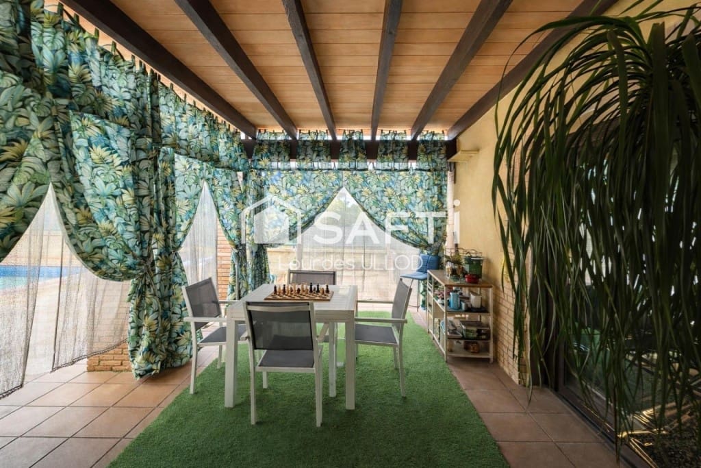 3 bedroom Villa for sale in Torroella de Fluvia with pool garage - € 499,000 (Ref: 9543424)