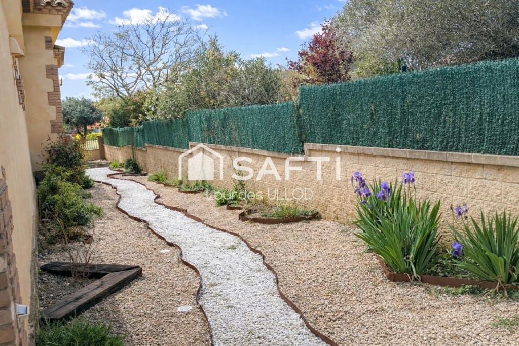 3 bedroom Villa for sale in Torroella de Fluvia with pool garage - € 499,000 (Ref: 9543424)