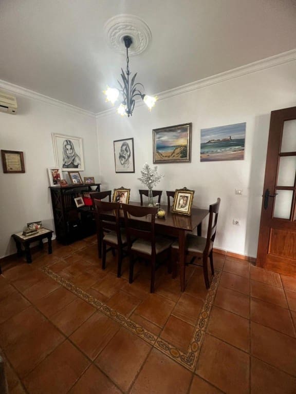 3 camera da letto Villa in vendita in Chiclana de la Frontera con garage - 450.000 € (Rif: 9547894)