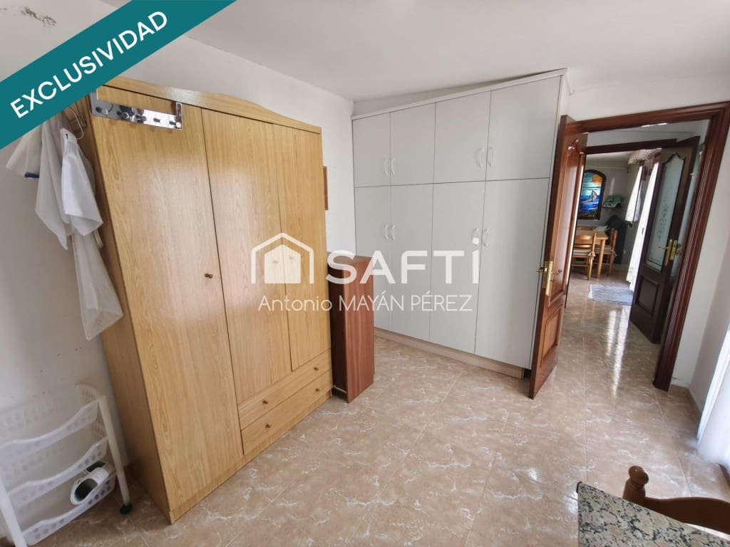 6 soverom Villa til salgs i Ribeira med garasje - € 750 000 (Ref: 9547895)