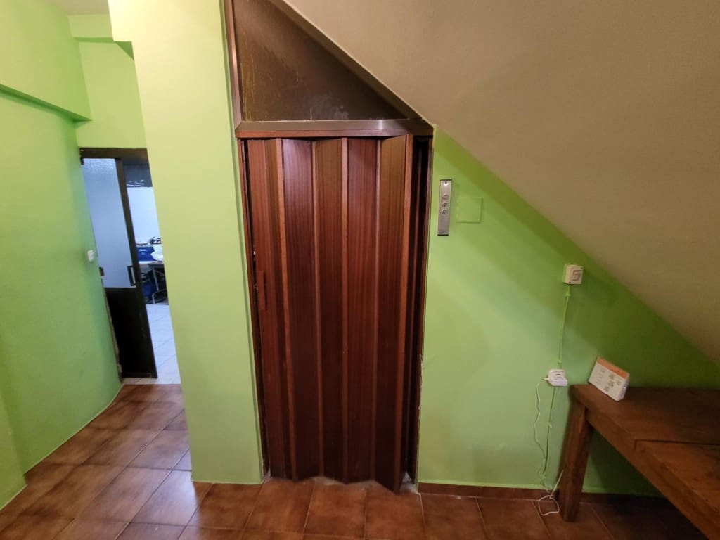 Erhverv til salg i Cuellar - € 600.000 (Ref: 9547898)