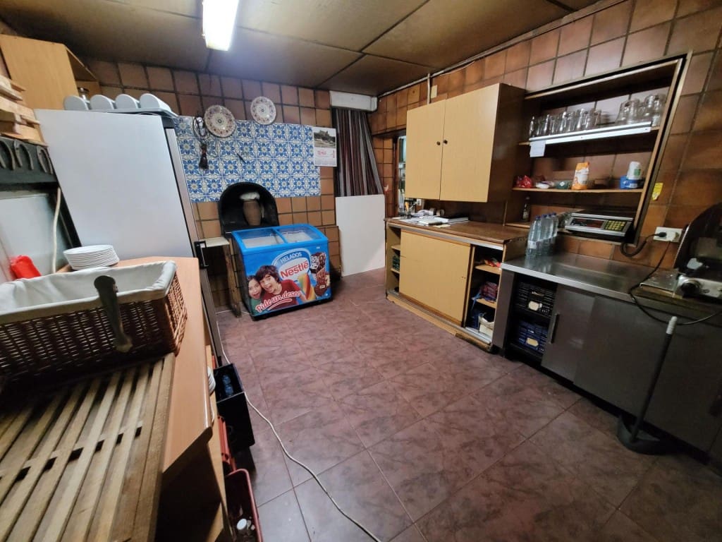 Erhverv til salg i Cuellar - € 600.000 (Ref: 9547898)