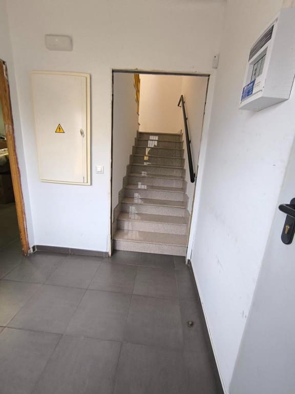 Commercial for sale in Cabanillas del Campo - € 735,000 (Ref: 9547901)