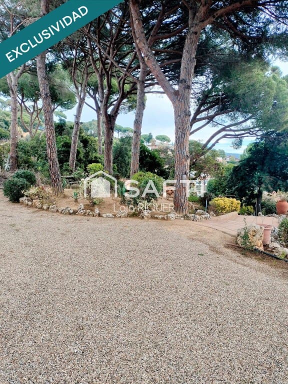 5 Zimmer Villa zu verkaufen in Sant Cebria de Vallalta mit Pool - 673.000 € (Ref: 9551217)