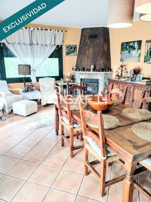 5 Zimmer Villa zu verkaufen in Sant Cebria de Vallalta mit Pool - 673.000 € (Ref: 9551217)