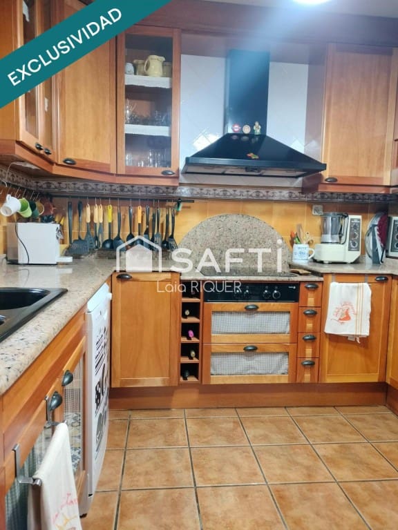 5 Zimmer Villa zu verkaufen in Sant Cebria de Vallalta mit Pool - 673.000 € (Ref: 9551217)