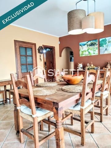 5 sypialnia Willa na sprzedaż w Sant Cebrià de Vallalta z basenem - 673 000 € (Ref: 9551217)