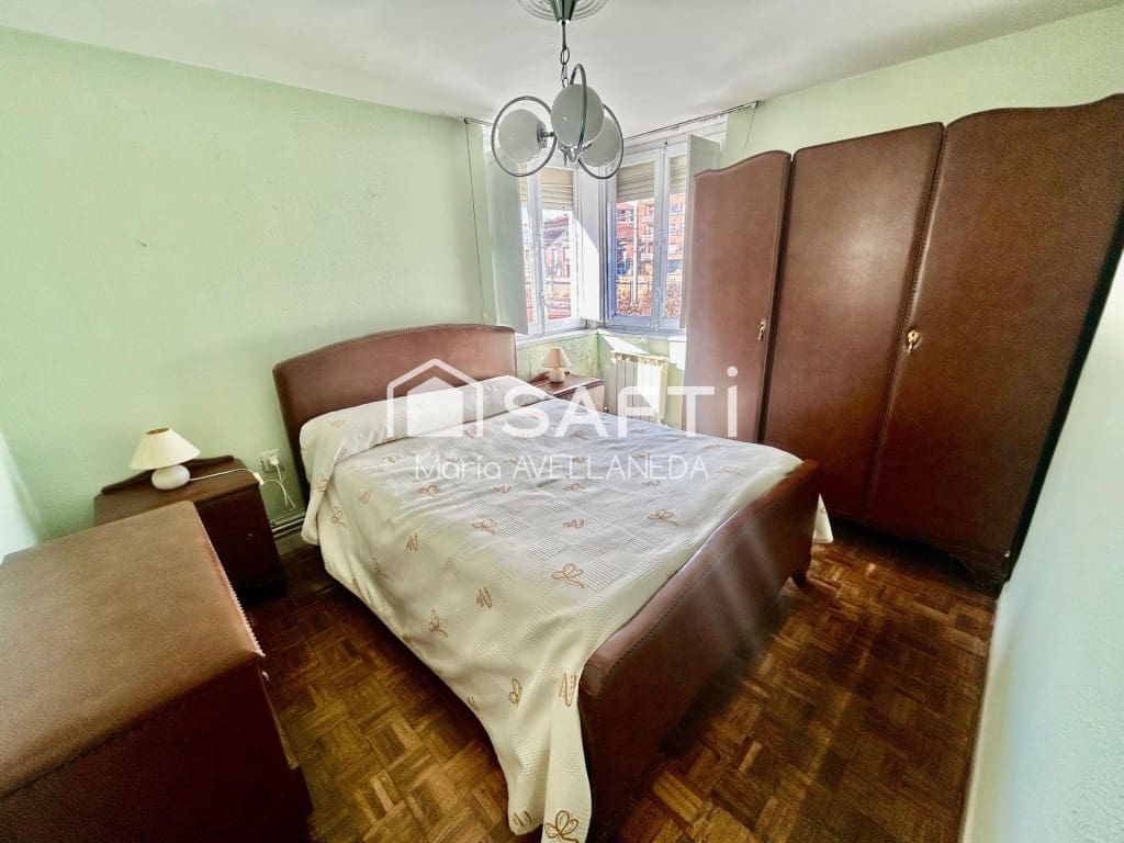 3 makuuhuone Huoneisto myytävänä paikassa Leon kaupunki - 65 000 € (Ref: 9551220)