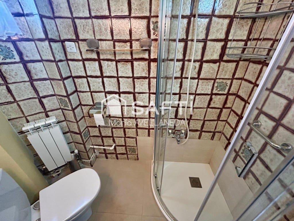 3 makuuhuone Huoneisto myytävänä paikassa Leon kaupunki - 65 000 € (Ref: 9551220)