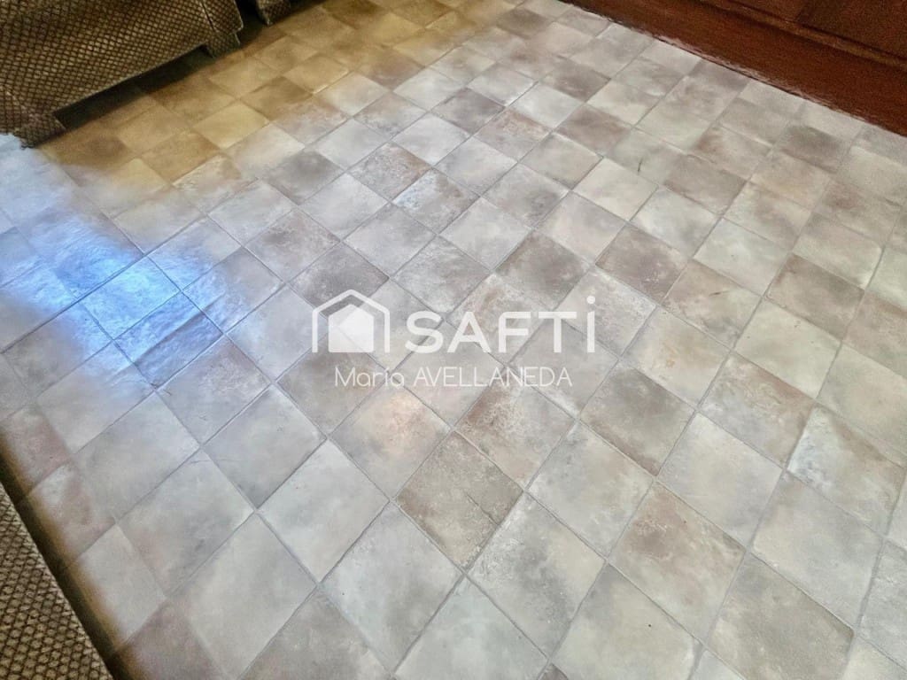 3 makuuhuone Huoneisto myytävänä paikassa Leon kaupunki - 65 000 € (Ref: 9551220)