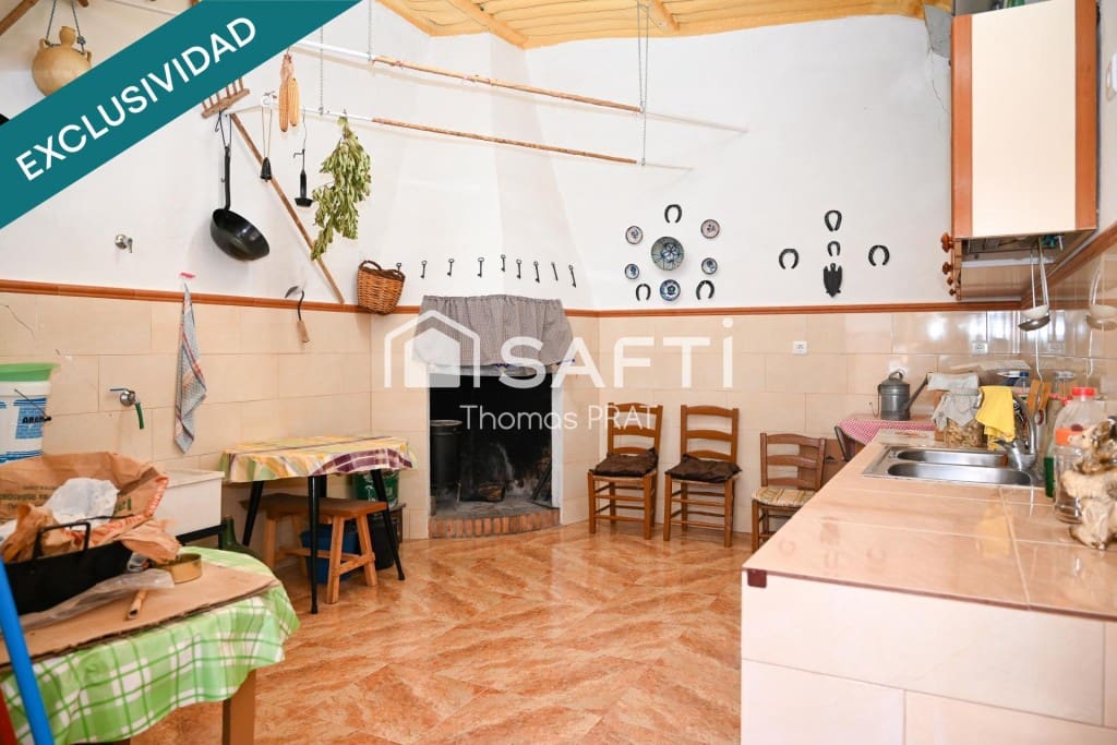 4 soveværelse Finca/Landehus til salg i Villanueva de Algaidas med garage - € 119.500 (Ref: 9551222)