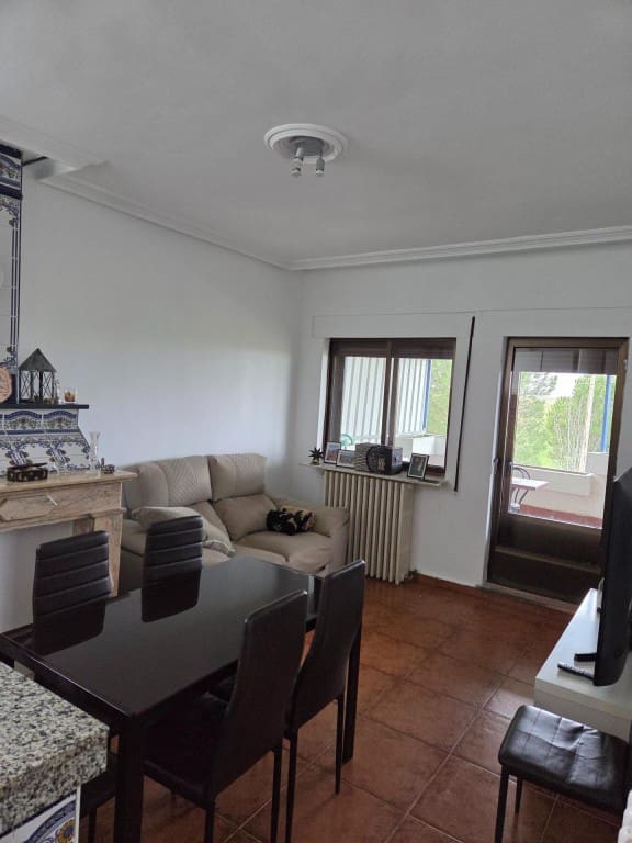 Finca/Casa Rural de 6 habitaciones en Castellanos de Villiquera en venta - 139.900 € (Ref: 9551226)