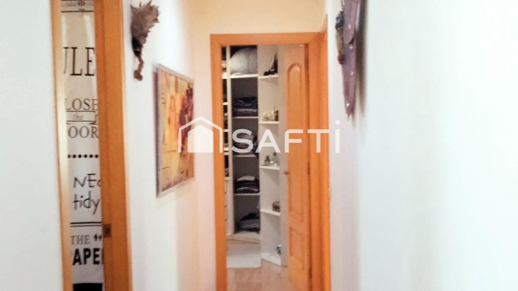 4 soverom Villa til salgs i Piera med svømmebasseng garasje - € 370 000 (Ref: 9555550)