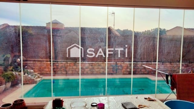 4 soveværelse Villa til salg i Piera med swimmingpool garage - € 370.000 (Ref: 9555550)