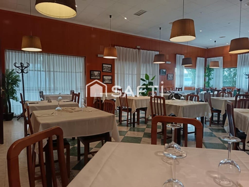 Erhverv til salg i Huecas - € 750.000 (Ref: 9555553)