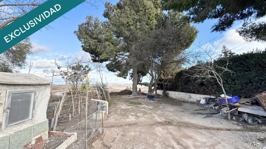 3 slaapkamer Villa te koop in Pinoso met garage - € 59.900 (Ref: 9555555)