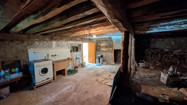 4 Zimmer Villa zu verkaufen in Condemios de Arriba - 60.000 € (Ref: 9555557)