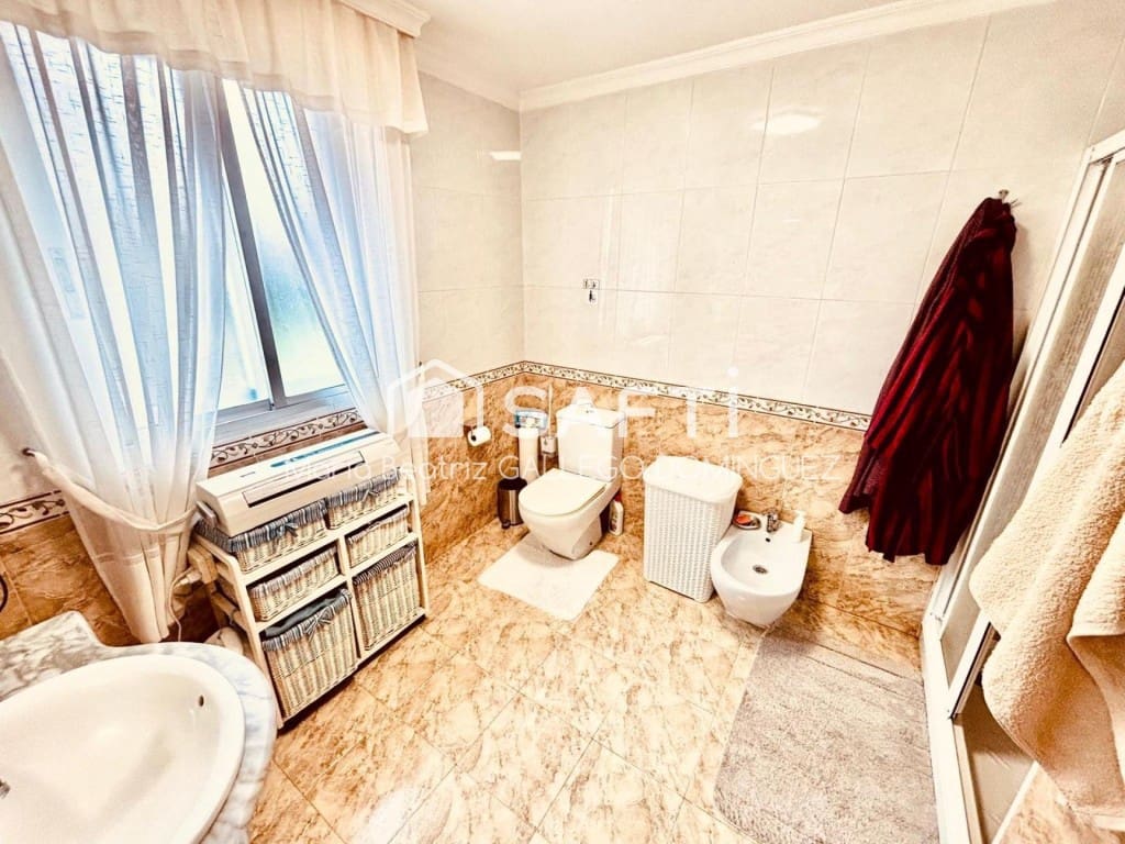 7 Zimmer Villa zu verkaufen in Moana mit Garage - 440.000 € (Ref: 9561608)