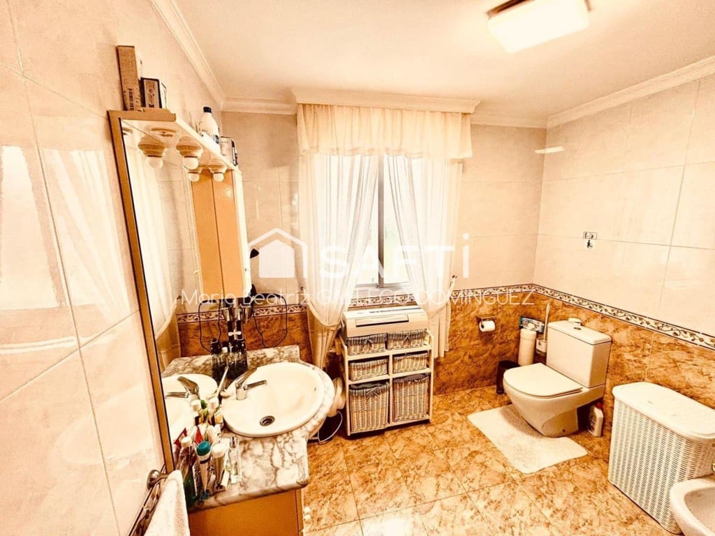 7 Zimmer Villa zu verkaufen in Moana mit Garage - 440.000 € (Ref: 9561608)