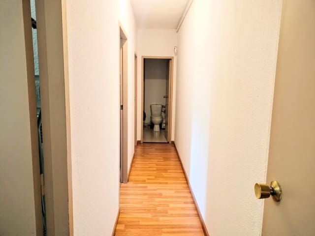 Apartamento de 3 habitaciones en Badia del Vallès en venta - 180.000 € (Ref: 9561613)