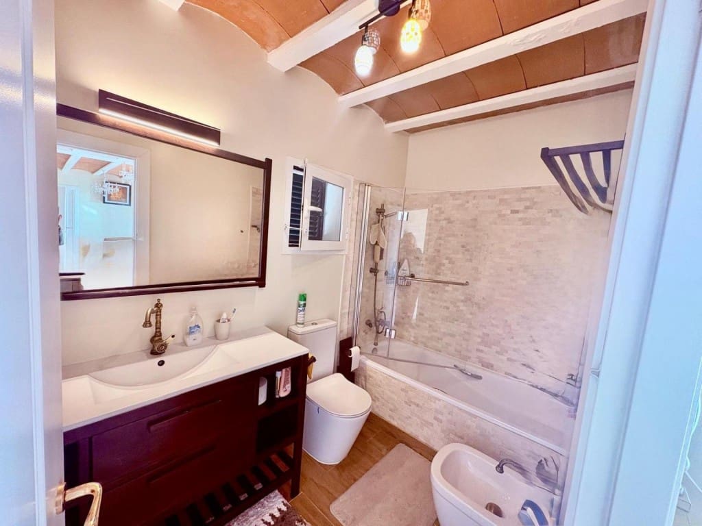 3 chambre Villa/Maison Mitoyenne à vendre à Tossa de Mar avec piscine - 950 000 € (Ref: 9561619)