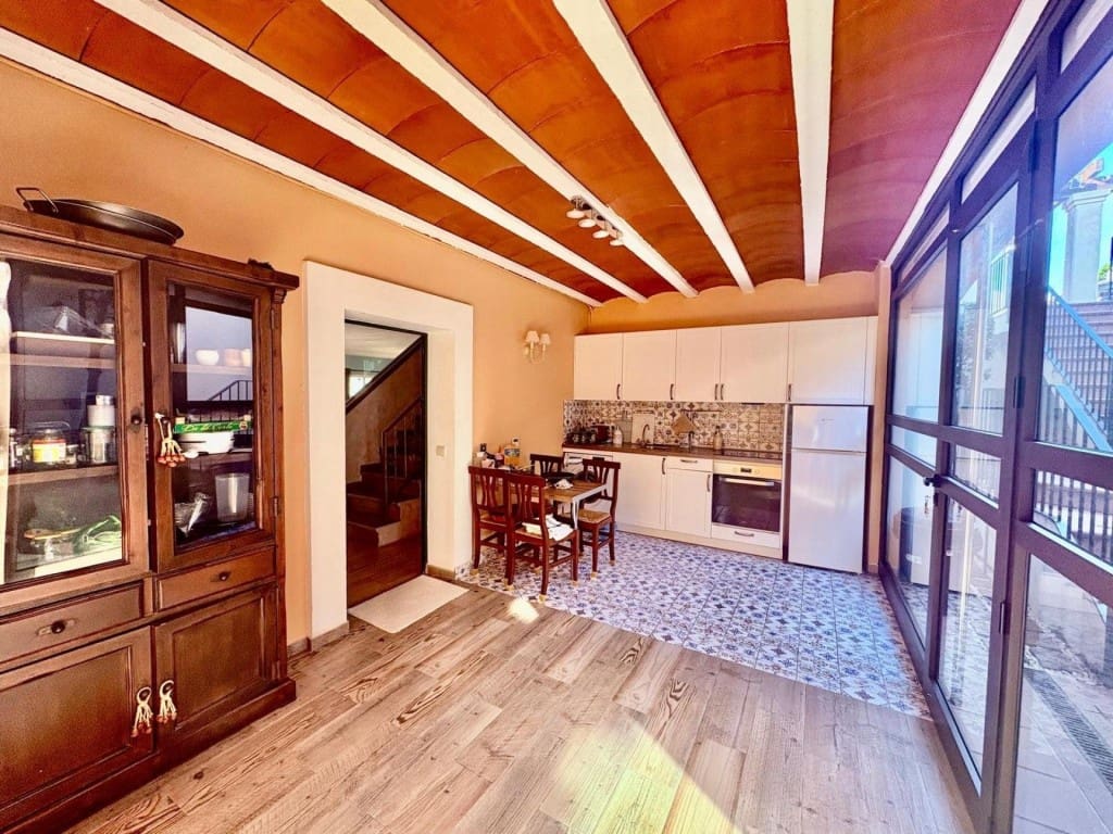 3 chambre Villa/Maison Mitoyenne à vendre à Tossa de Mar avec piscine - 950 000 € (Ref: 9561619)