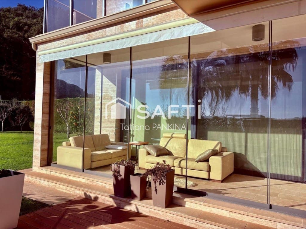 5 chambre Villa/Maison Mitoyenne à vendre à Tossa de Mar avec piscine garage - 2 500 000 € (Ref: 9561620)