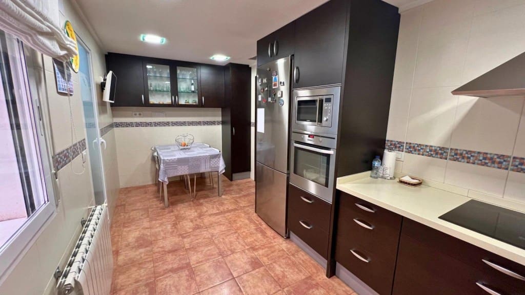 3 chambre Appartement à vendre à Elda avec garage - 253 000 € (Ref: 9561623)