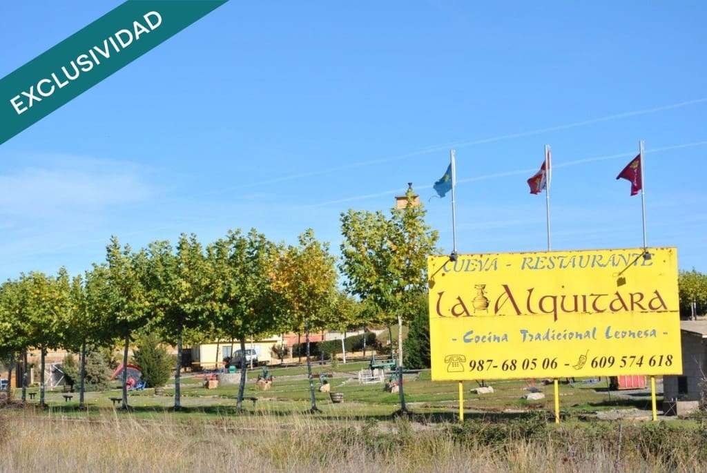 Commercial for sale in Valdevimbre - € 400,000 (Ref: 9561624)