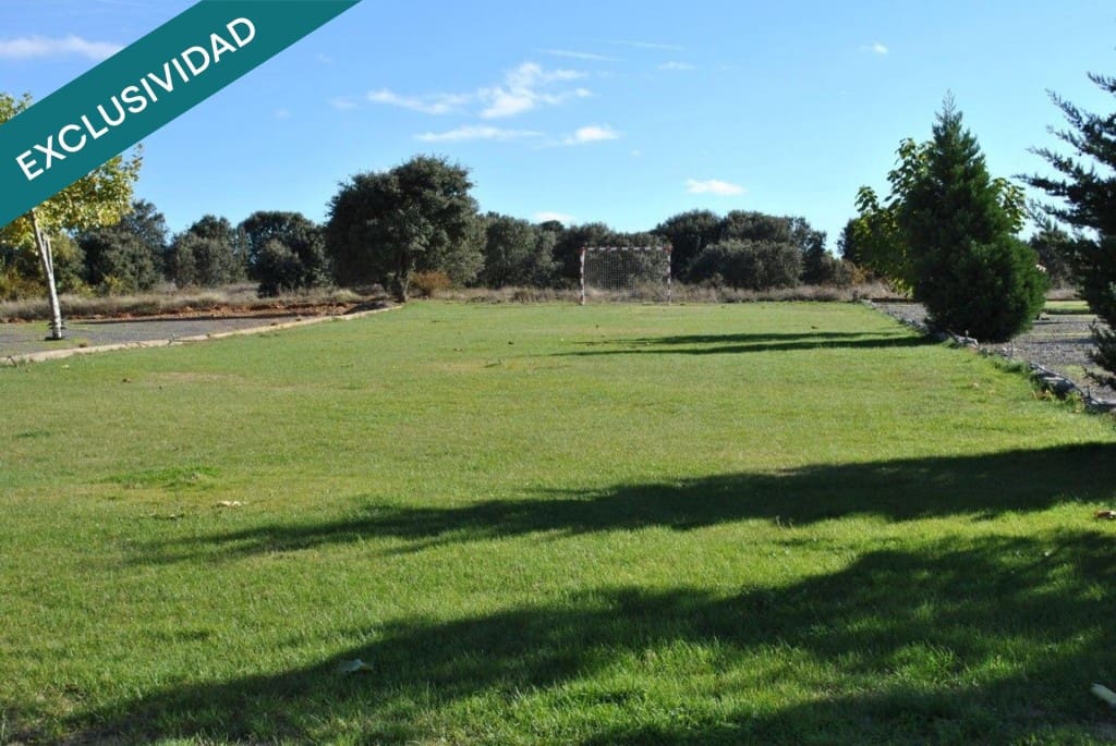 Commercial for sale in Valdevimbre - € 400,000 (Ref: 9561624)