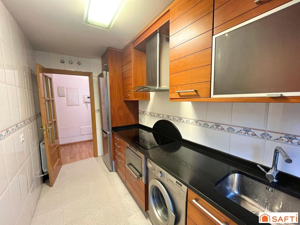 1 bedroom Apartment for rent in Alcala de Henares - € 1,100 (Ref: 9561634)