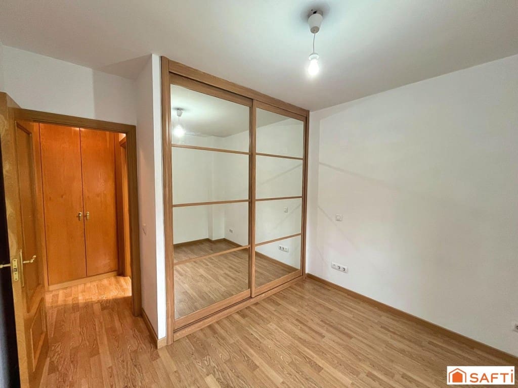 1 bedroom Apartment for rent in Alcala de Henares - € 1,100 (Ref: 9561634)