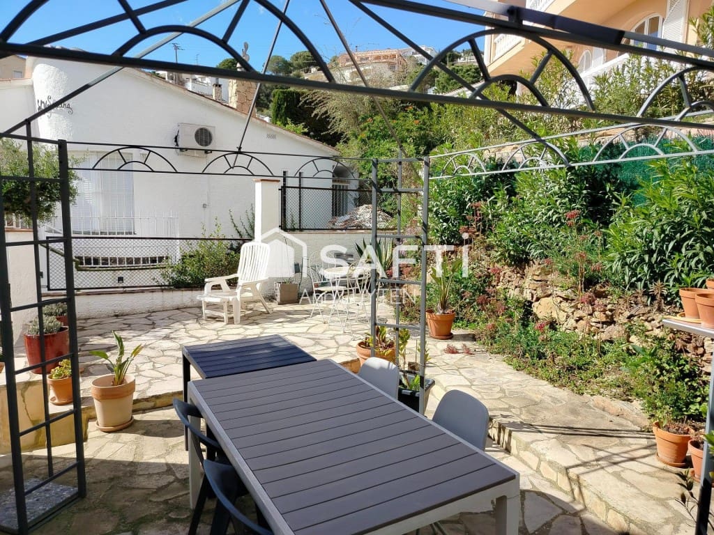 2 soveværelse Rækkehus til salg i Roses med garage - € 319.000 (Ref: 9564987)