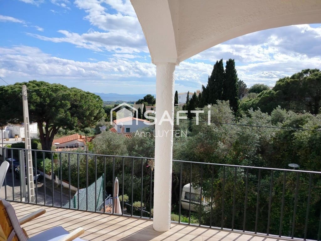 2 soveværelse Rækkehus til salg i Roses med garage - € 319.000 (Ref: 9564987)