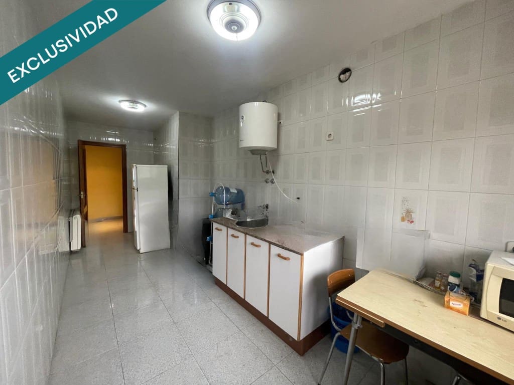 3 slaapkamer Appartement te koop in Vega de Espinareda - € 53.000 (Ref: 9564990)