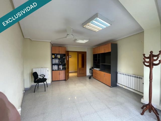 Apartamento de 3 habitaciones en Vega de Espinareda en venta - 53.000 € (Ref: 9564990)
