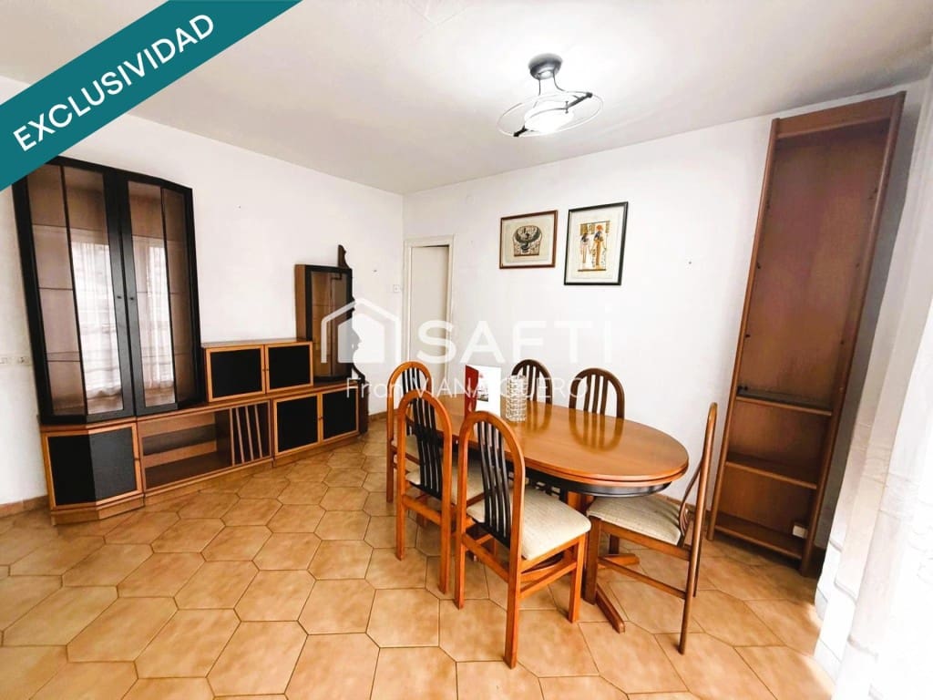 Apartamento de 3 habitaciones en Blanes en venta - 148.000 € (Ref: 9568350)