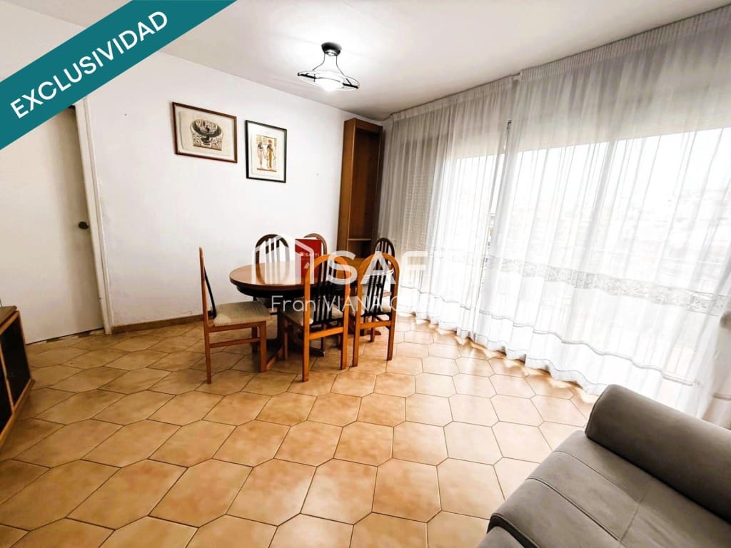 Apartamento de 3 habitaciones en Blanes en venta - 148.000 € (Ref: 9568350)