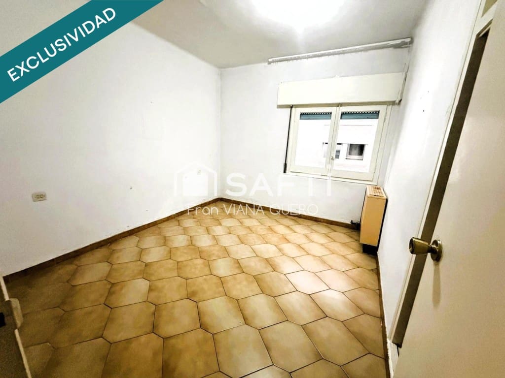 Apartamento de 3 habitaciones en Blanes en venta - 148.000 € (Ref: 9568350)