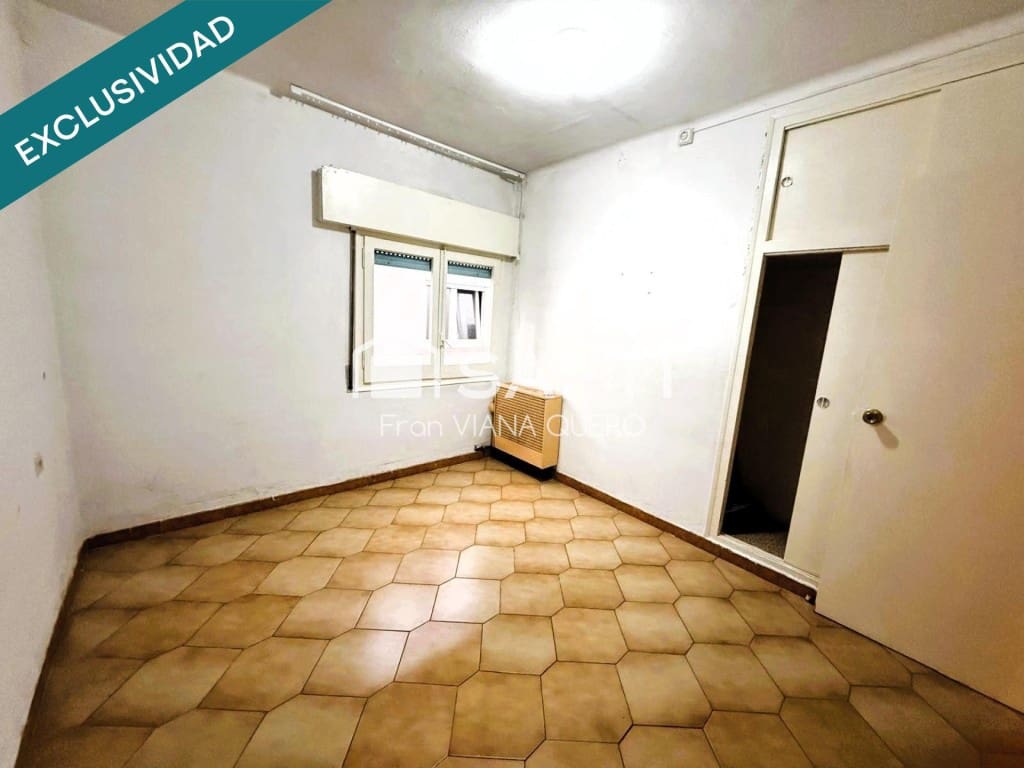 Apartamento de 3 habitaciones en Blanes en venta - 148.000 € (Ref: 9568350)