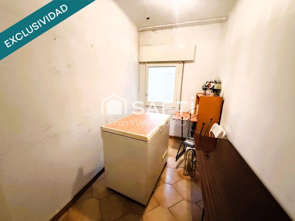 Apartamento de 3 habitaciones en Blanes en venta - 148.000 € (Ref: 9568350)