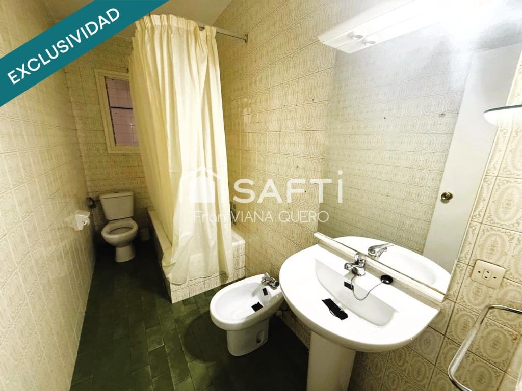 Apartamento de 3 habitaciones en Blanes en venta - 148.000 € (Ref: 9568350)