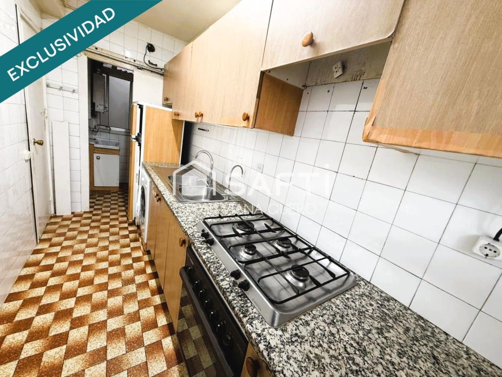 Apartamento de 3 habitaciones en Blanes en venta - 148.000 € (Ref: 9568350)