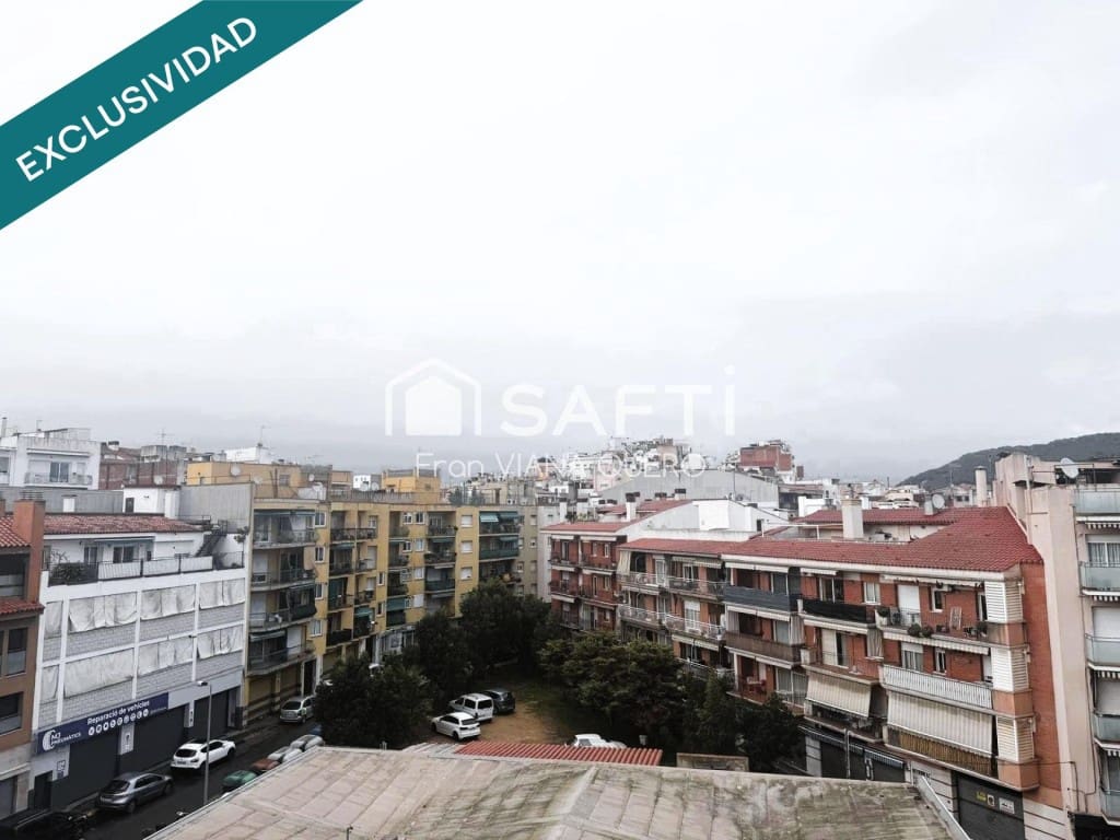 Apartamento de 3 habitaciones en Blanes en venta - 148.000 € (Ref: 9568350)