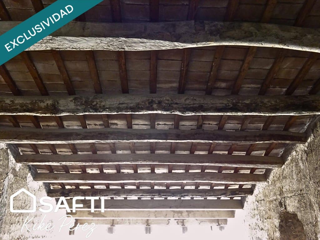 5 chambre Villa/Maison Mitoyenne à vendre à Esparreguera avec garage - 449 000 € (Ref: 9568352)