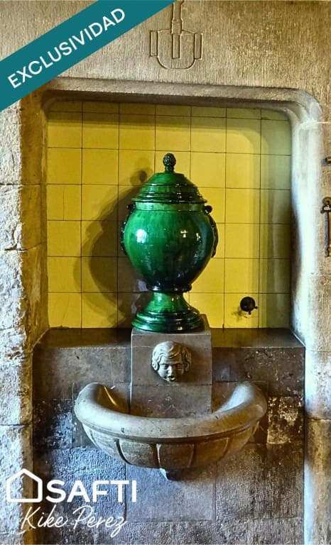 5 chambre Villa/Maison Mitoyenne à vendre à Esparreguera avec garage - 449 000 € (Ref: 9568352)