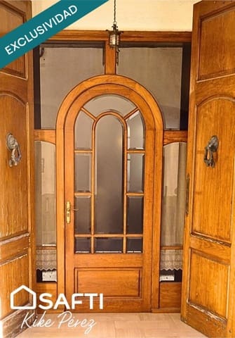 5 chambre Villa/Maison Mitoyenne à vendre à Esparreguera avec garage - 449 000 € (Ref: 9568352)