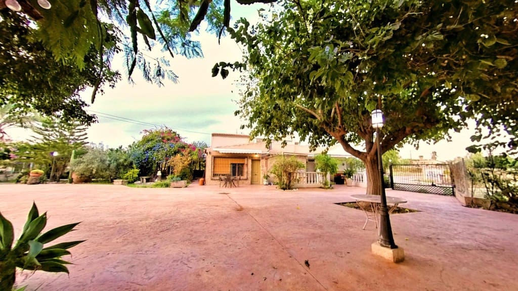 4 Zimmer Finca/Landgut zu verkaufen in Novelda mit Pool - 420.000 € (Ref: 9568355)